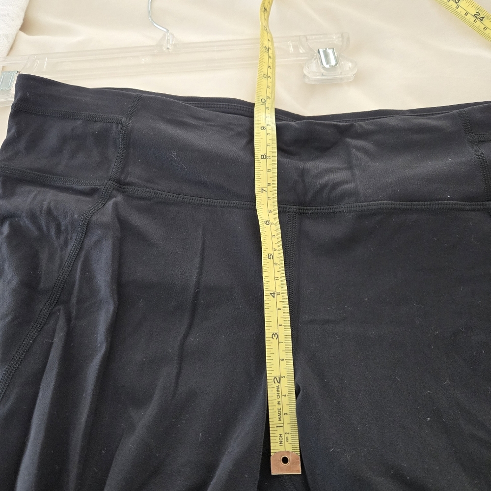 PRANA Capri Leggings. Xl. Black - Picture 4 of 5